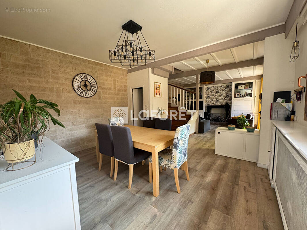 Maison à VILLEMOMBLE