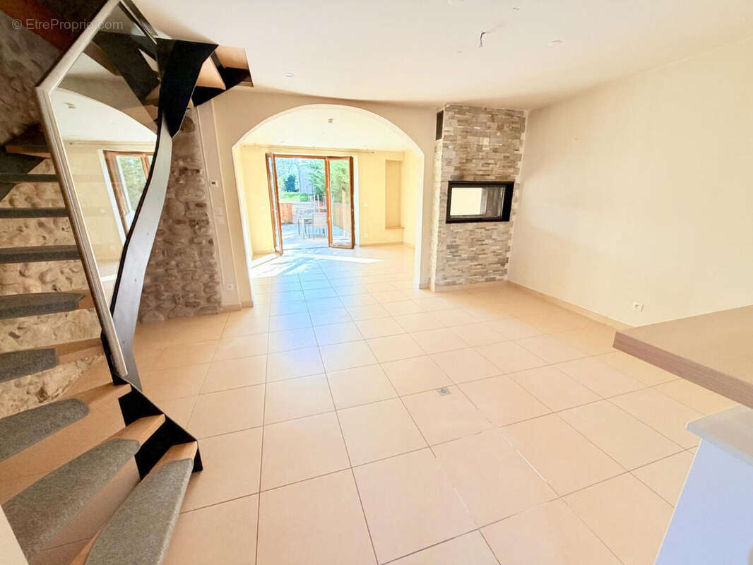 1 - Appartement à VIRY