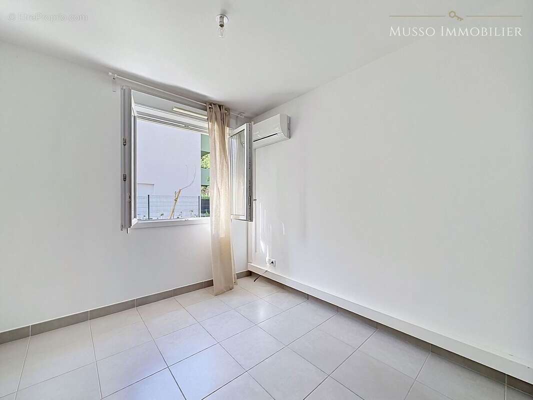 Appartement 50 m² à Marseille-11e  - photo 9