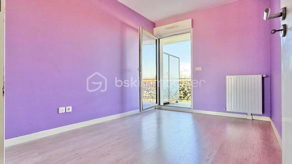 Appartement à PONTAULT-COMBAULT