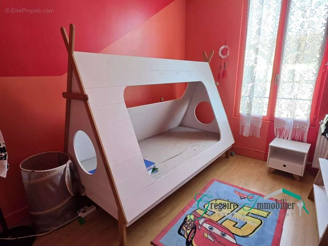 Maison à MONTIGNY-SUR-LOING