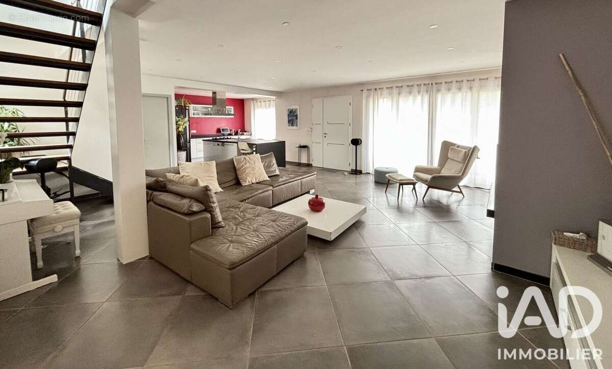Maison 160 m² à Draveil  - photo 2