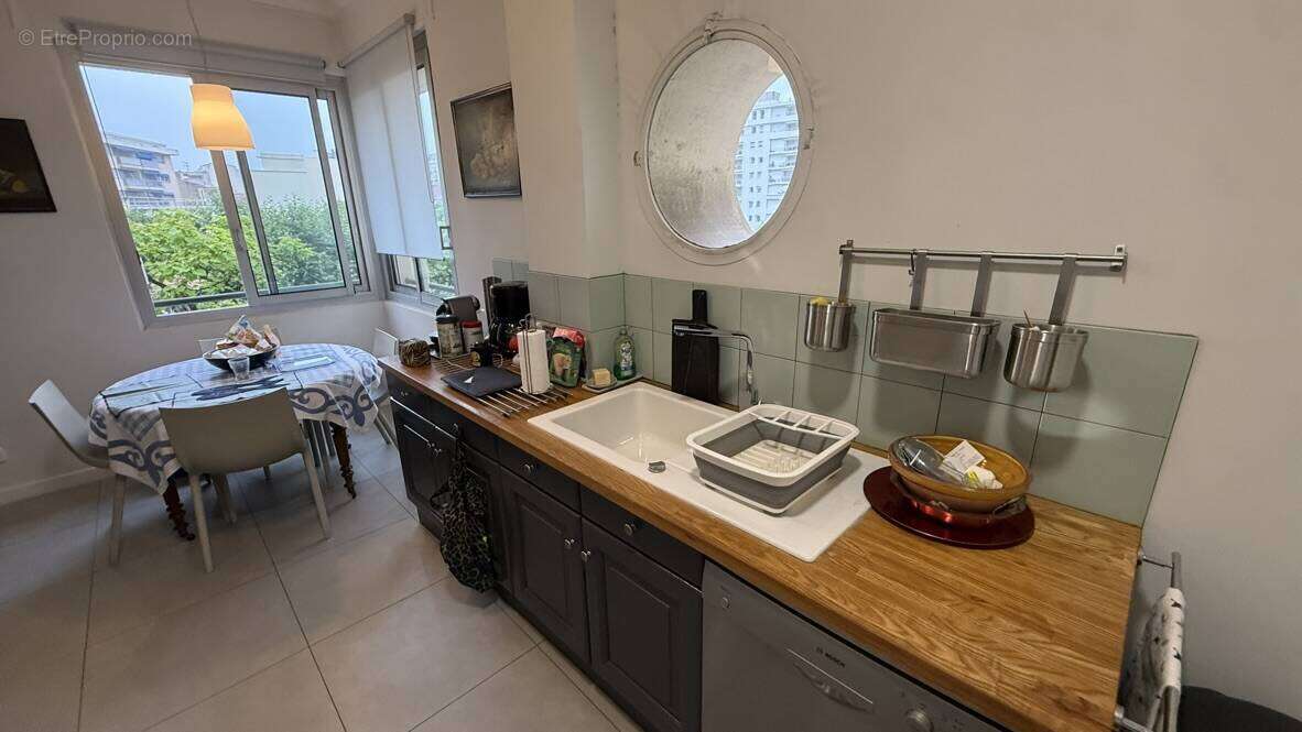 Appartement à MARSEILLE-8E