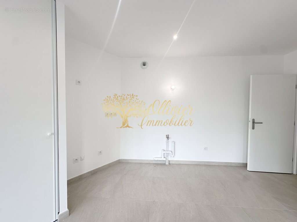 Appartement à SAINT-MAUR-DES-FOSSES