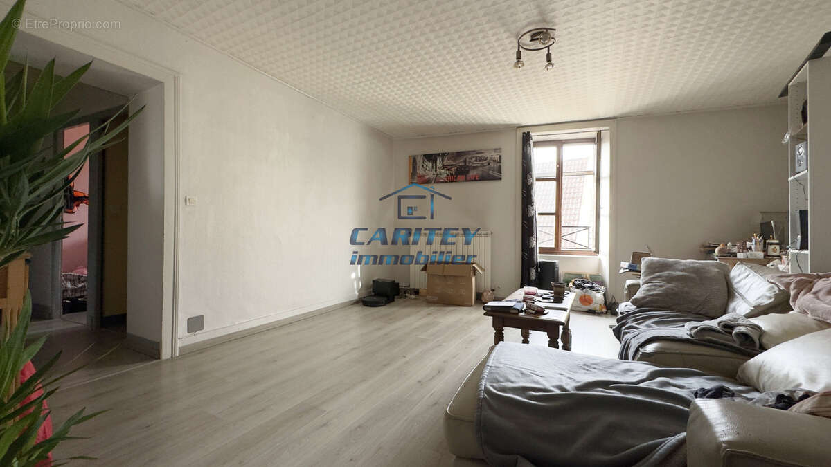 Appartement à ROUGEMONT
