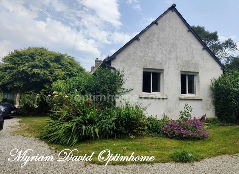 Maison à GLOMEL