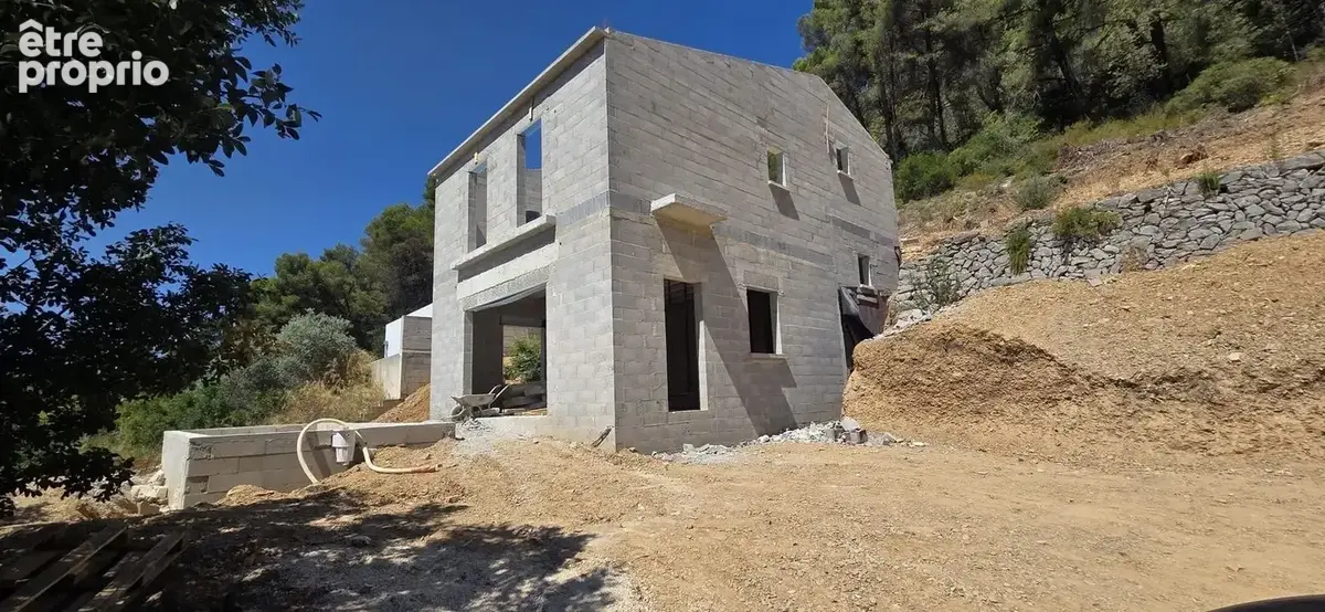 Maison à CUGES-LES-PINS