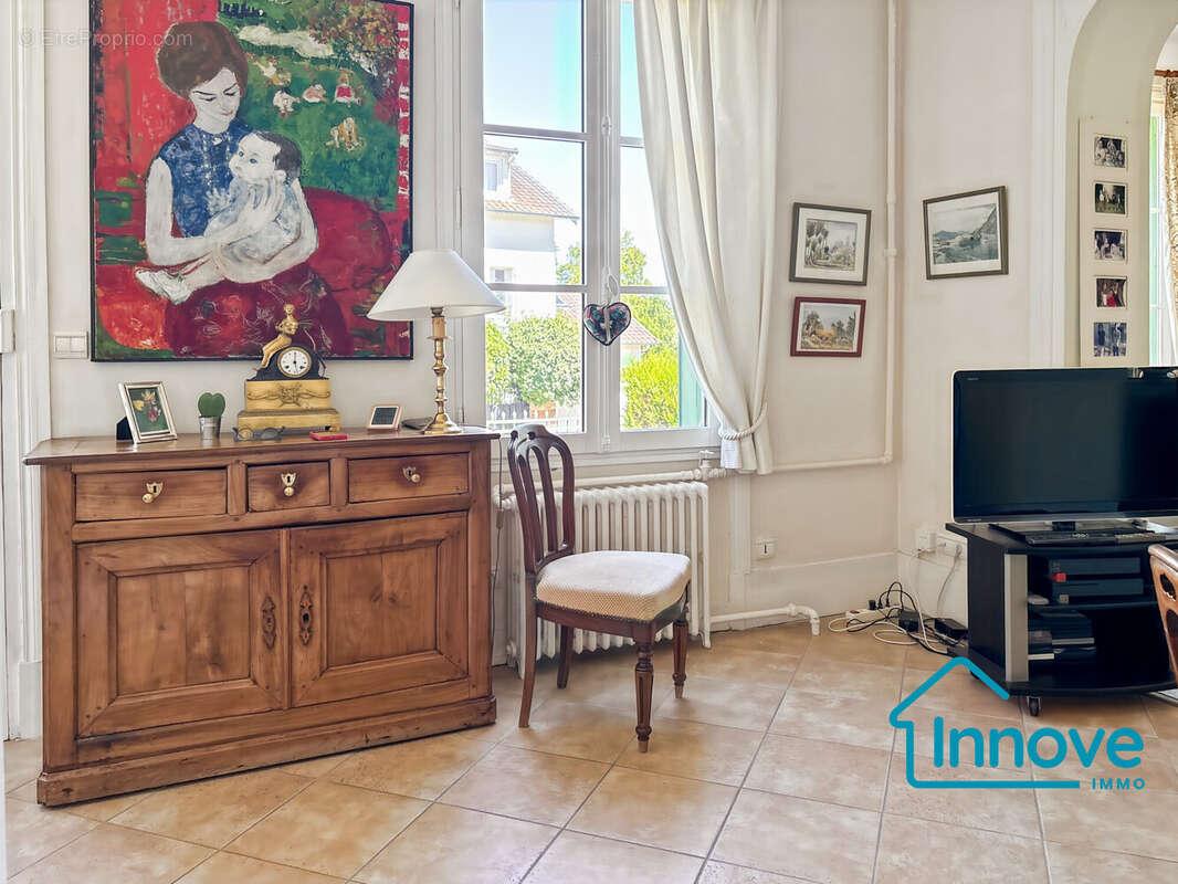 Maison 110 m² à Bougival  - photo 6