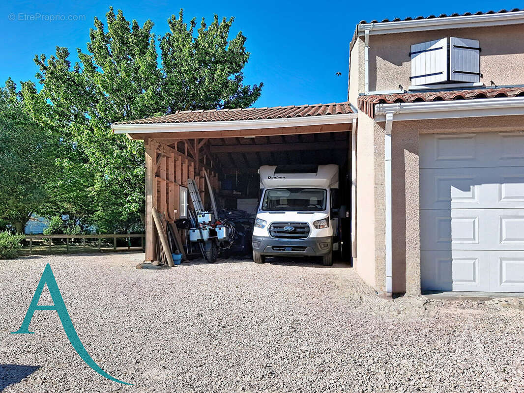Villa T5 avec piscine sur 1200m² de terrain - photo 17