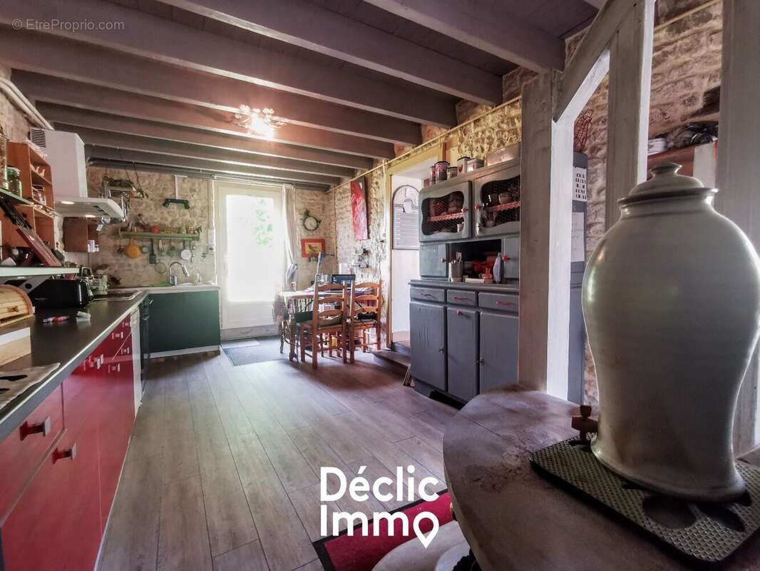 Maison à COULONGES-SUR-L'AUTIZE