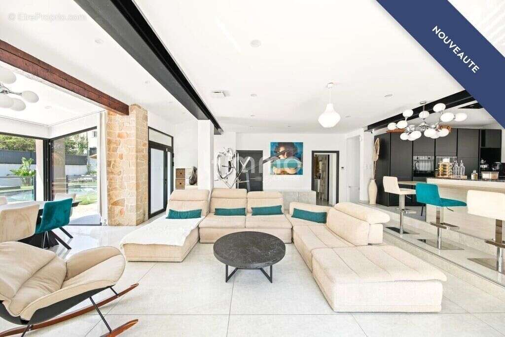 Maison à LA CADIERE-D'AZUR