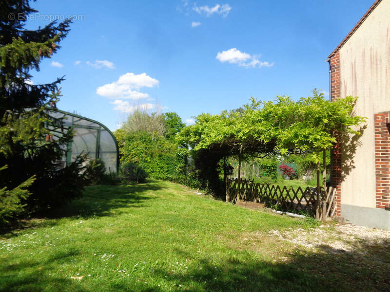 Maisons à vendre TREIGNY (89) Ensemble de deux maison 11pcs 5 ou 6 chbs, piscine, panneau solaire - photo 19