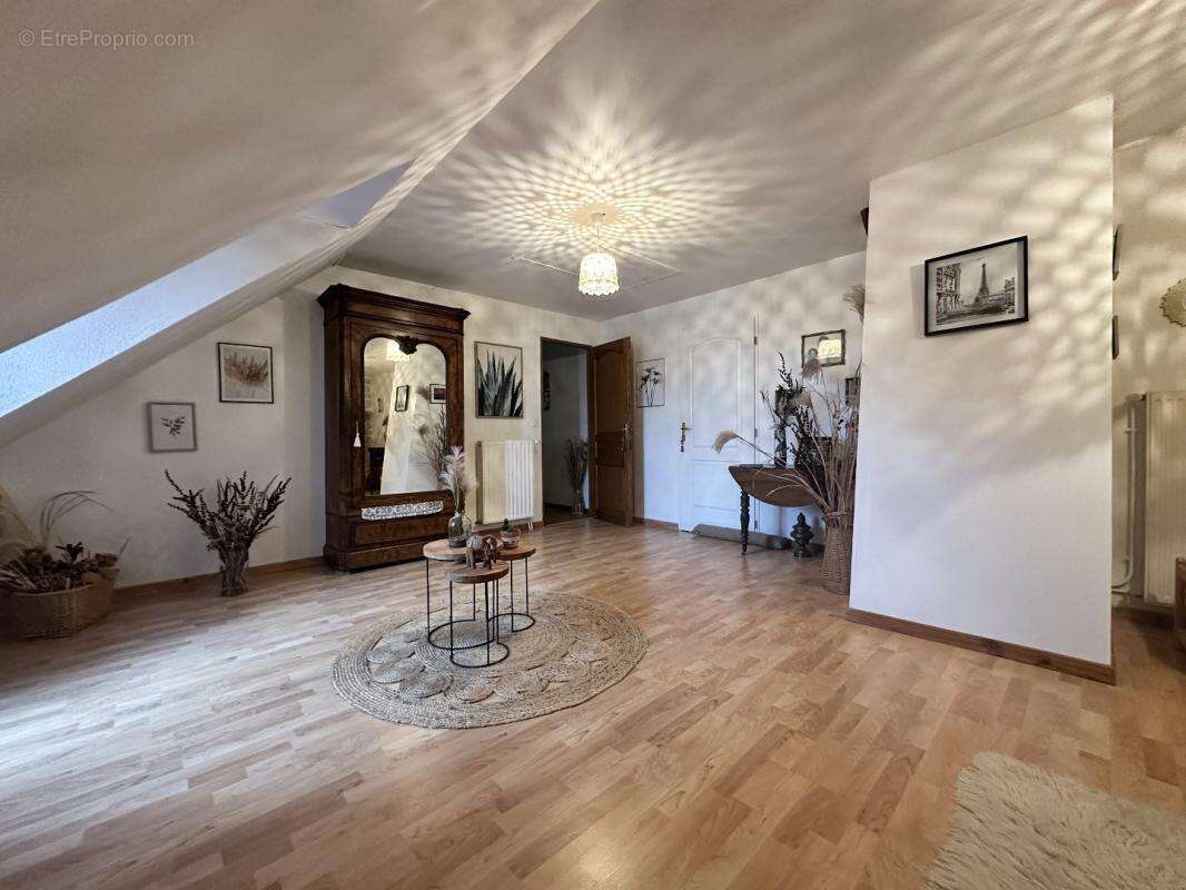 Maison à CHAMPHOL