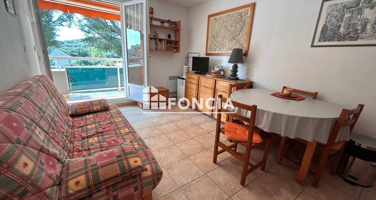 Appartement à BORMES-LES-MIMOSAS