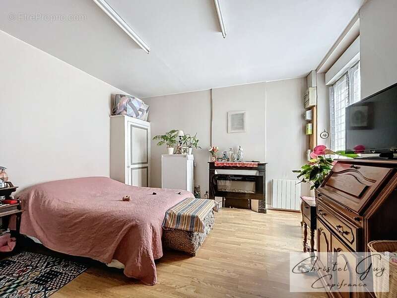 Appartement à CHATEAU-DU-LOIR