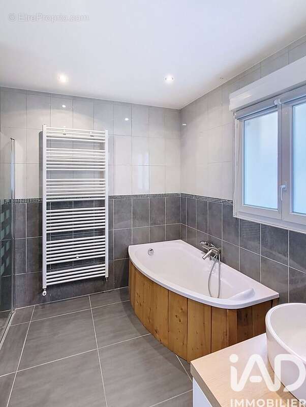 Photo 6 - Maison à QUERRIEU