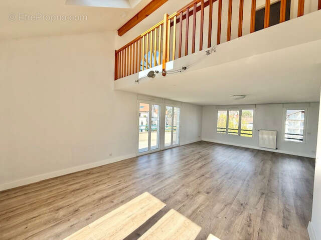 Appartement à DIVONNE-LES-BAINS