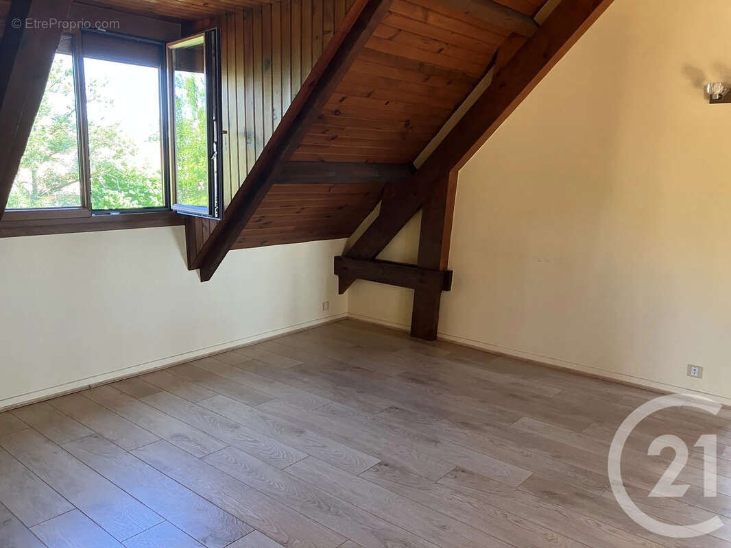 Maison 145 m² à Recy  - photo 24