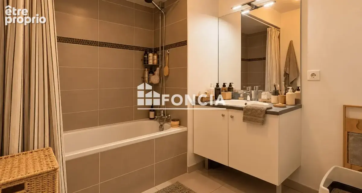 Type 3 - double box - locataire en place - photo 8