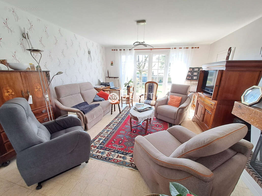 Maison 145 m² à La Roche-Sur-Yon  - photo 2