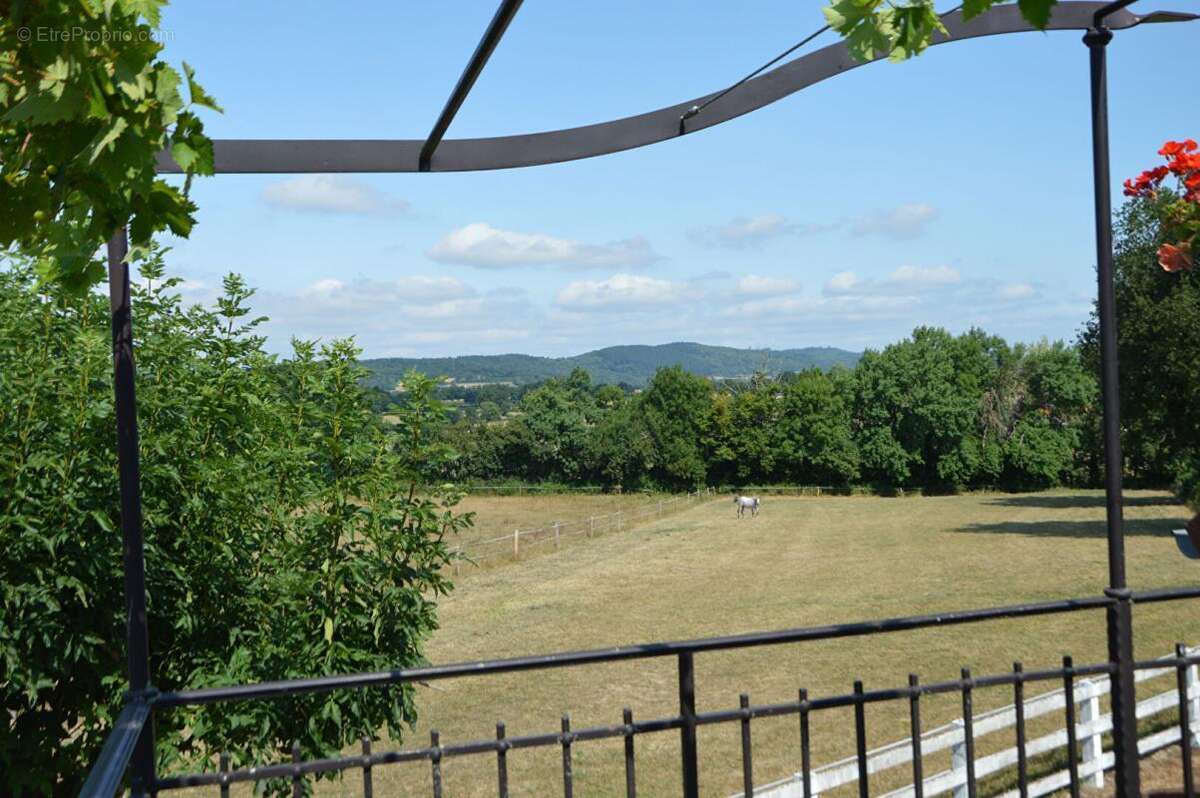 Propriété avec 2 maisons, dépendances et terrain sans vis-à-vis Montmort 260 m2 - photo 17