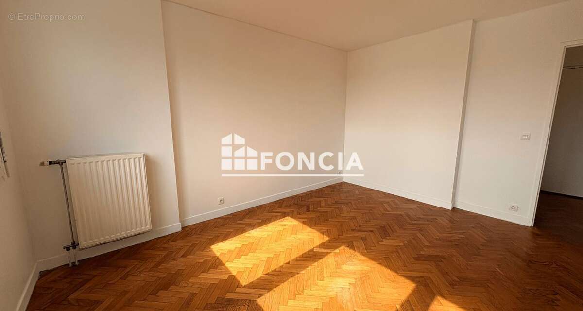 Appartement à CHOISY-LE-ROI