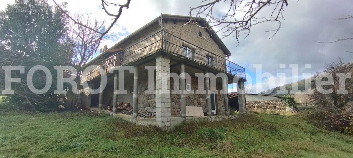 Maison à SAINT-MARTIN-DE-VALAMAS