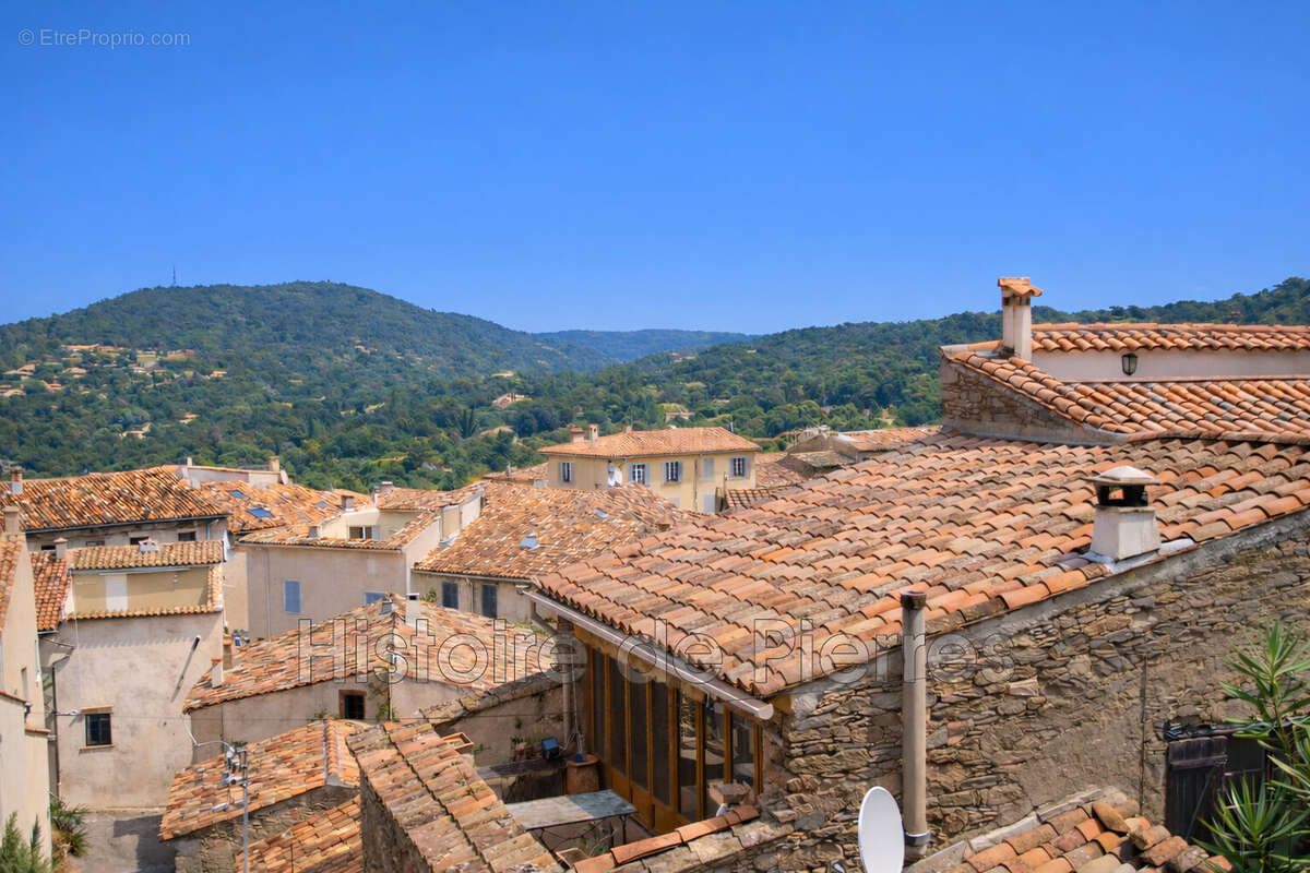 Maison à LA GARDE-FREINET
