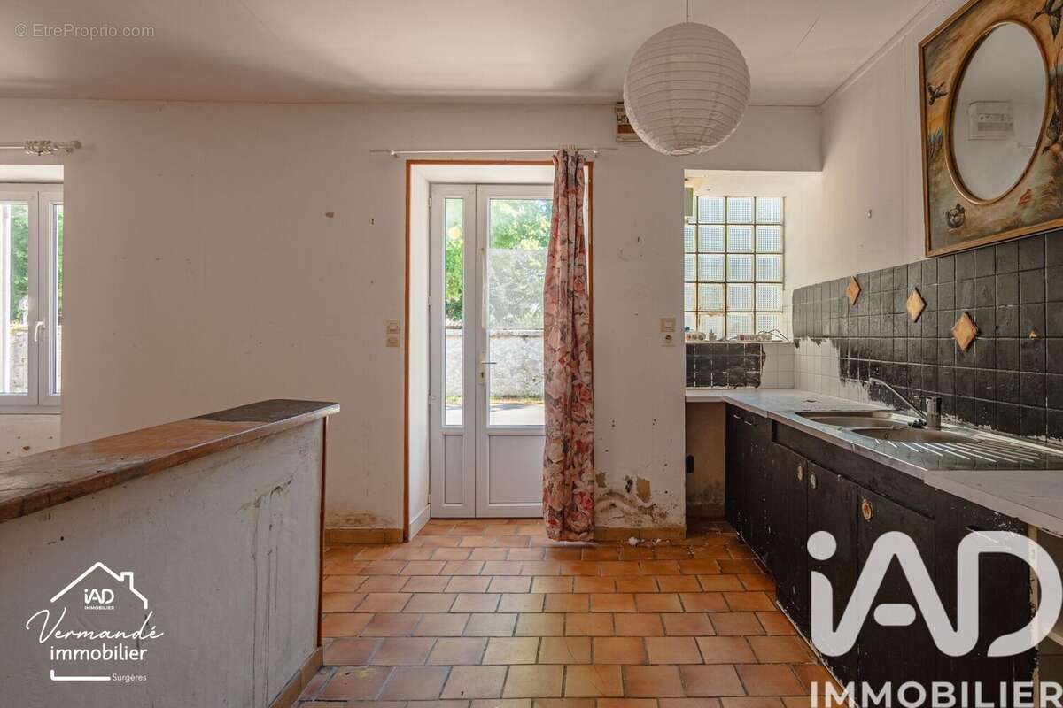 Maison 75 m² à Muron  - photo 3