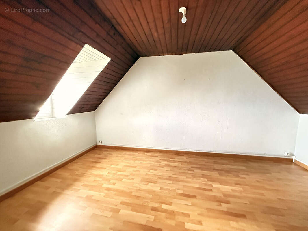 Maison à PLOUGOULM