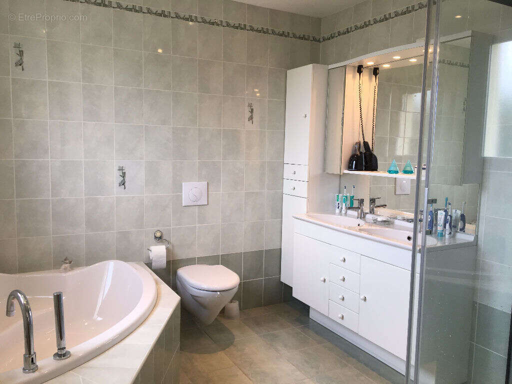 Maison à SAINT-MAIXENT-SUR-VIE