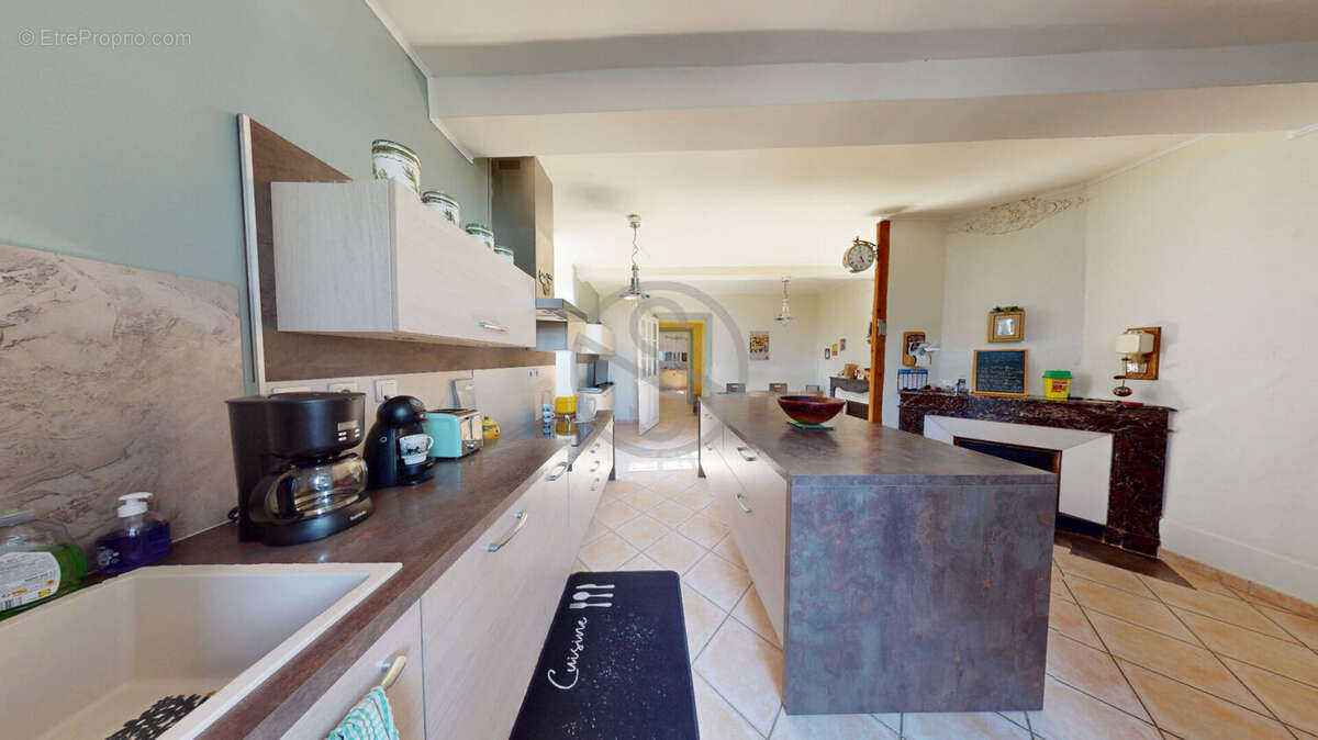 Maison  7 pièce(s) 220 m2 - photo 5