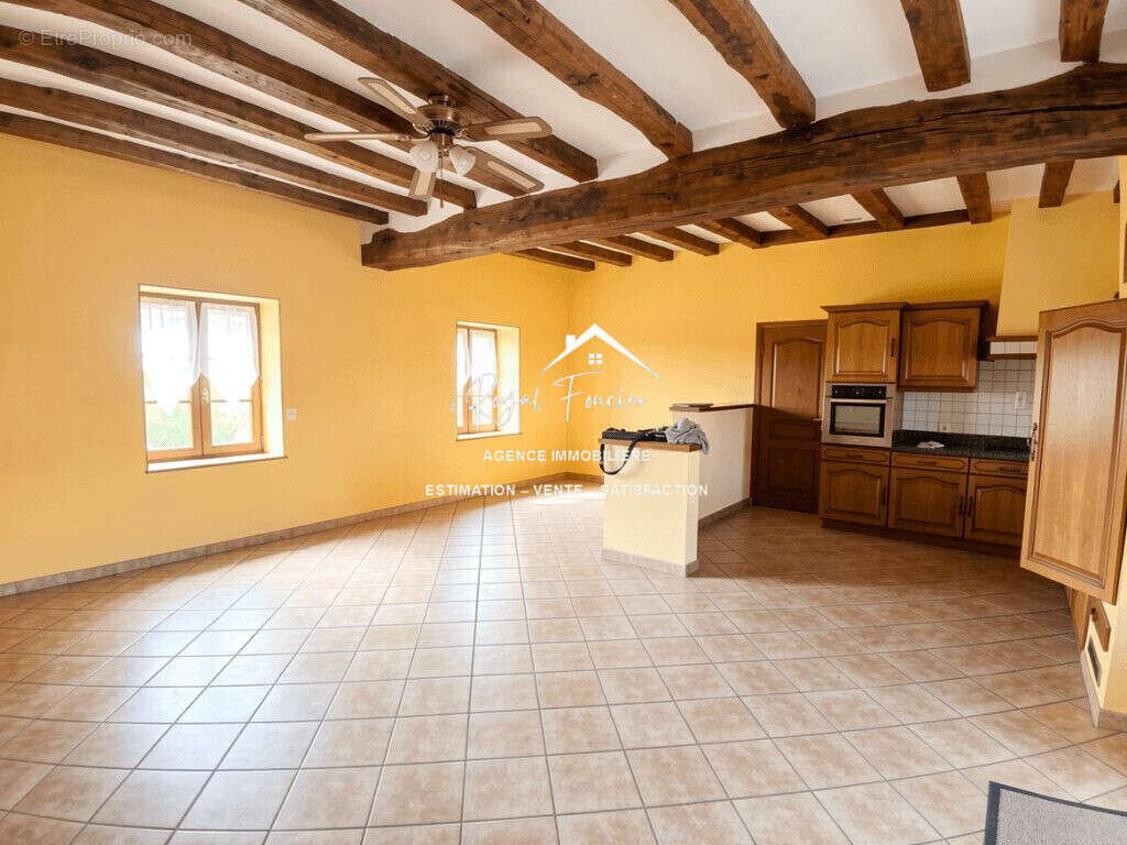 Maison à CHARNIZAY