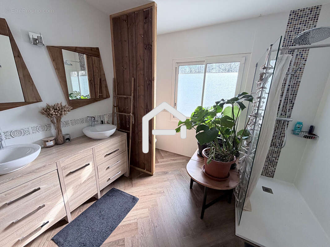 Maison 158 m² à Bonrepos-Sur-Aussonnelle  - photo 6