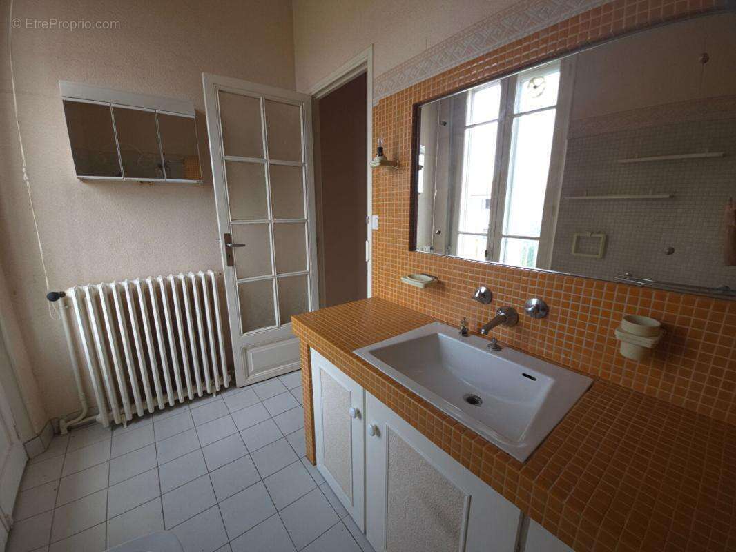 Capendu : maison bourgeoise et studio independant - photo 9