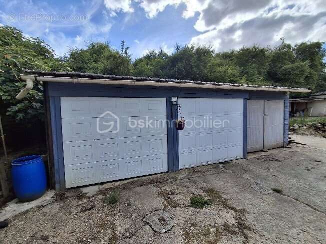 Maison à PLESSIS-SAINT-JEAN