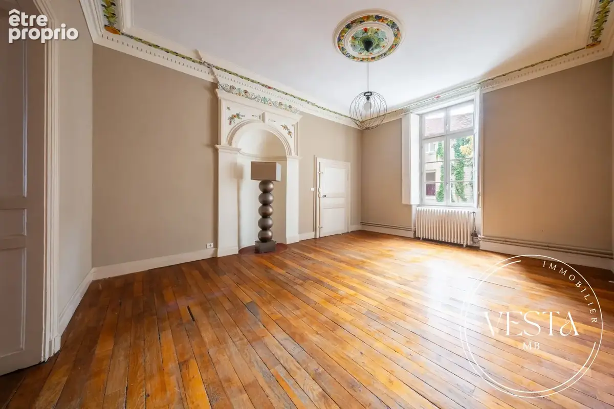 Appartement 152 m² à Dijon  - photo 4