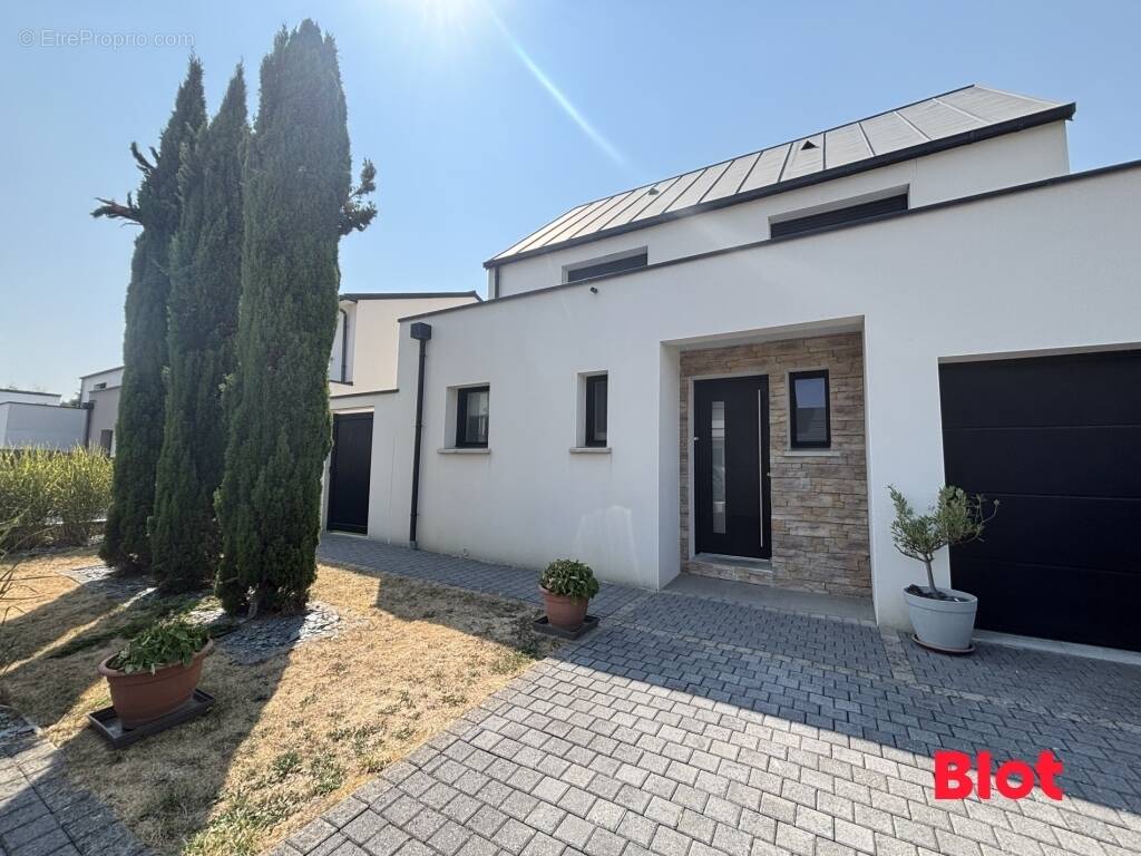 Maison 123 m² à Chantepie  - photo 1