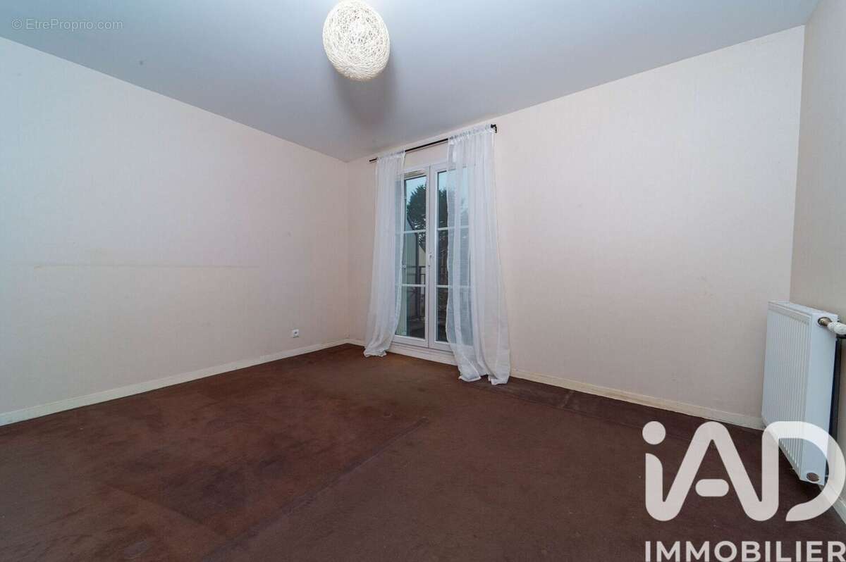 Photo 6 - Maison à MOISSY-CRAMAYEL