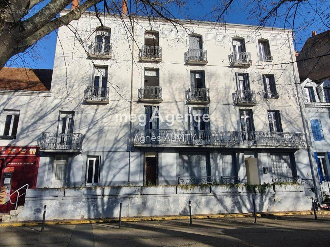 Appartement à NERIS-LES-BAINS