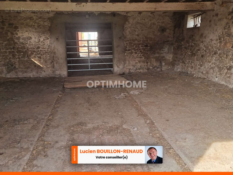 Propriete agricole avec 10 hect de terrain à  vendre /  7 pièces + DEPENDANCES - photo 6