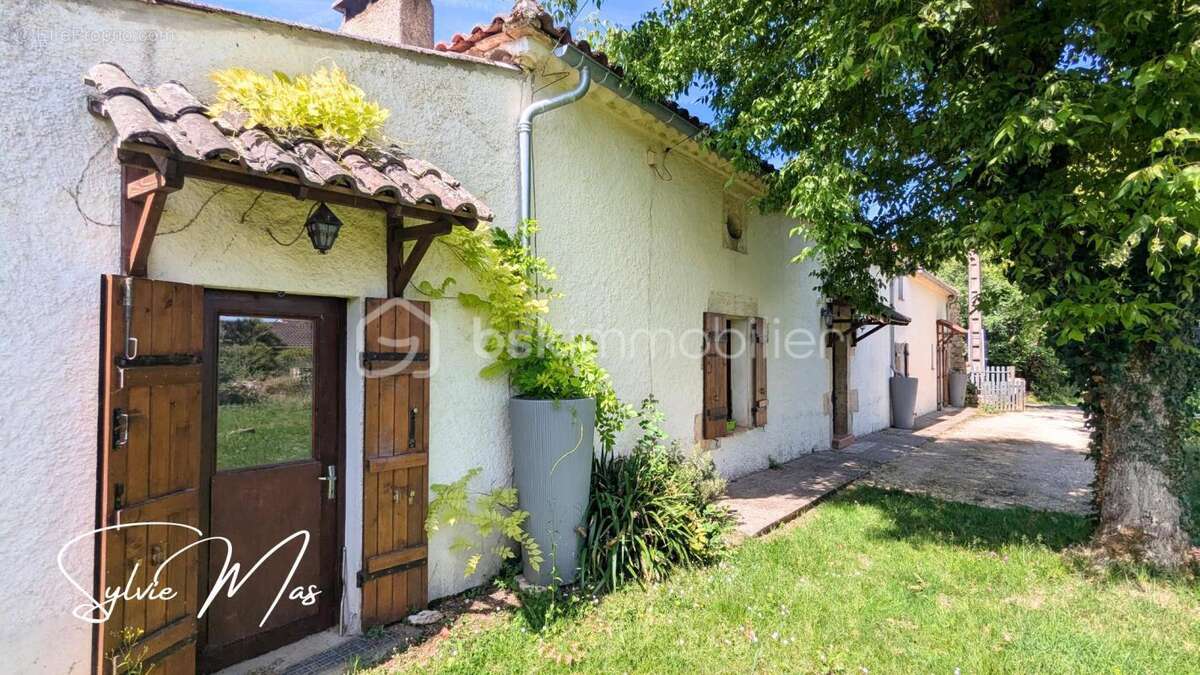 Maison à MONTAYRAL