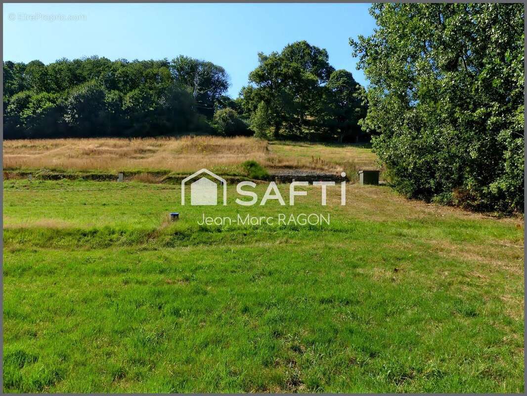 Terrain 382 m² à Montreuil-Sous-Perouse  - photo 4