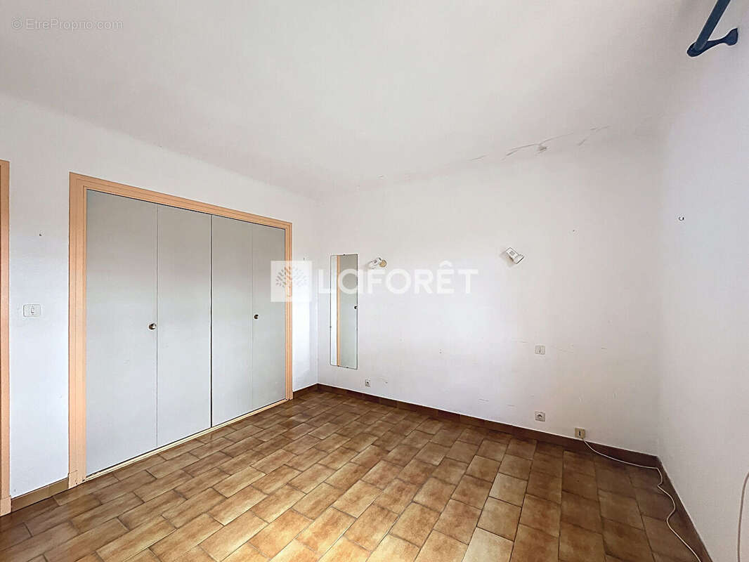 Maison à PEZILLA-LA-RIVIERE