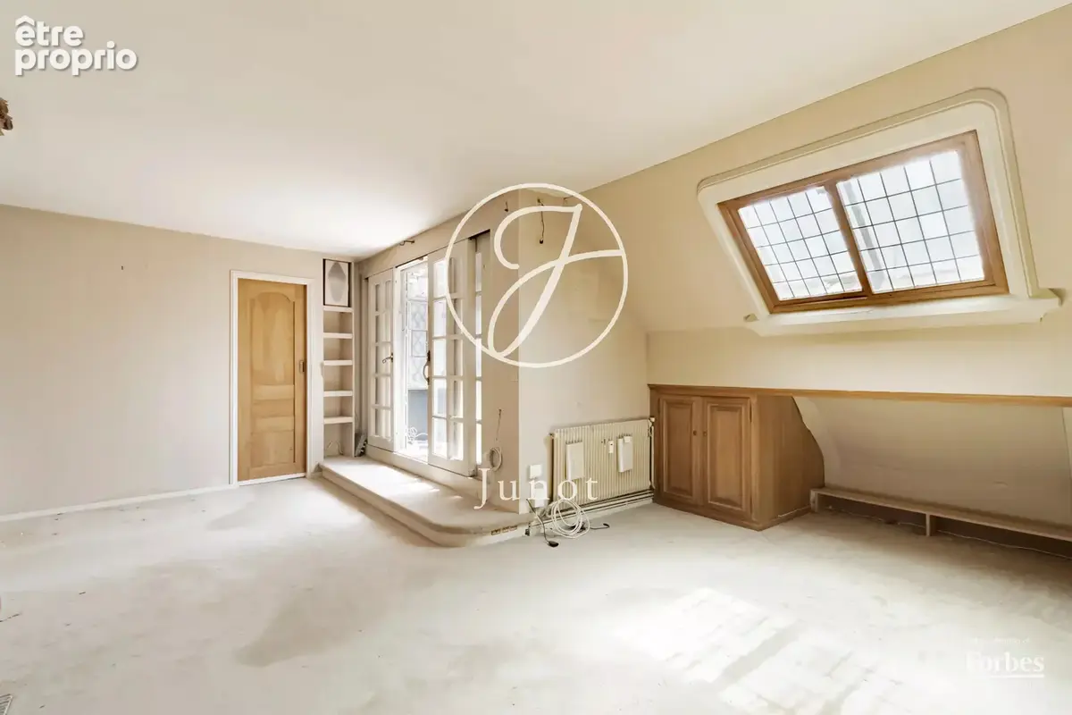 Paris 18e - JULES JOFFRIN - Duplex à vendre - 5 pièces - 114,51m² Carrez - 2 chambres - 1 terrasses 20,12m²- 1 véranda 6,31m² - photo 7