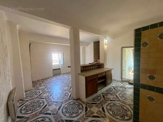 Appartement 179 m² à Saint-Paul-Les-Durance  - photo 8