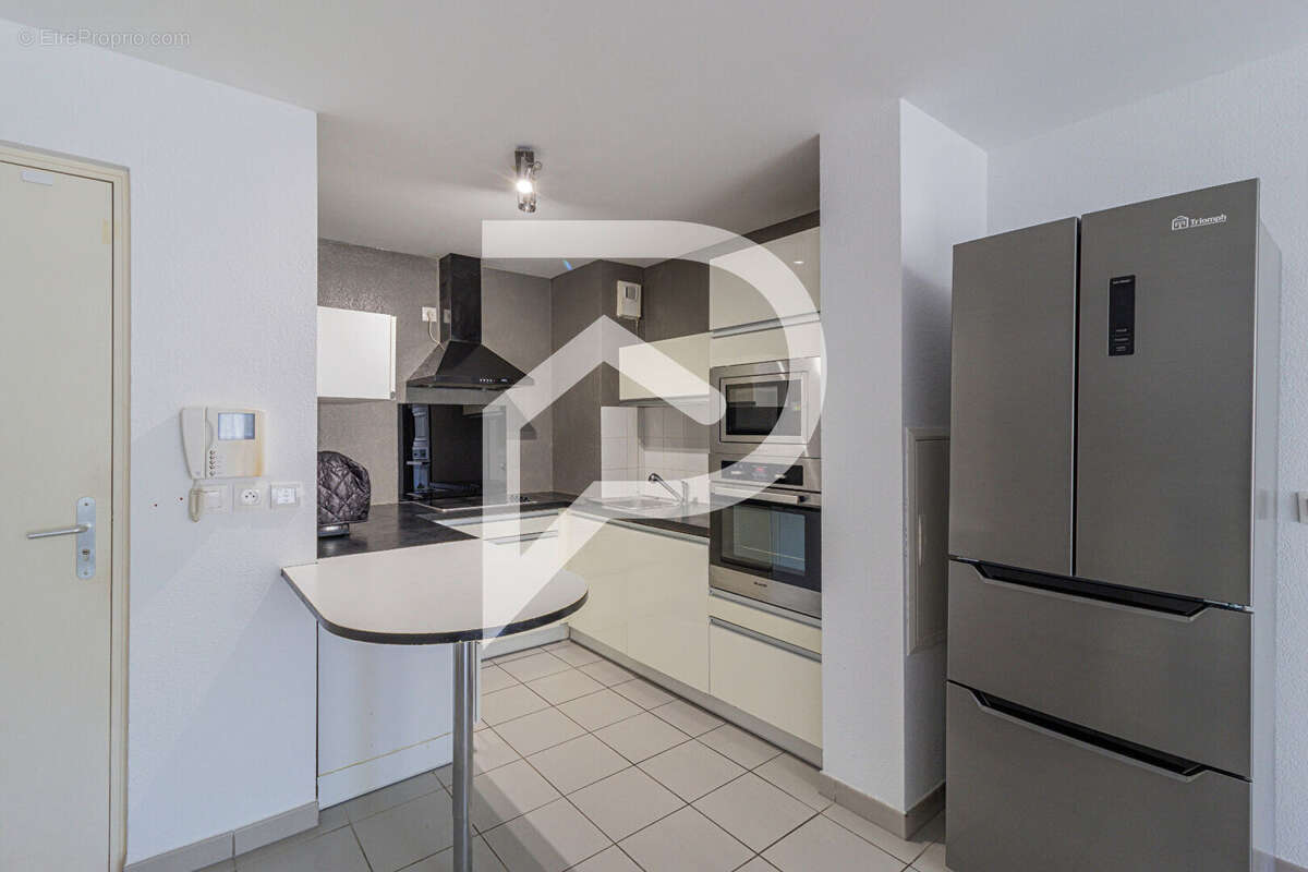 Appartement à MARSEILLE-5E
