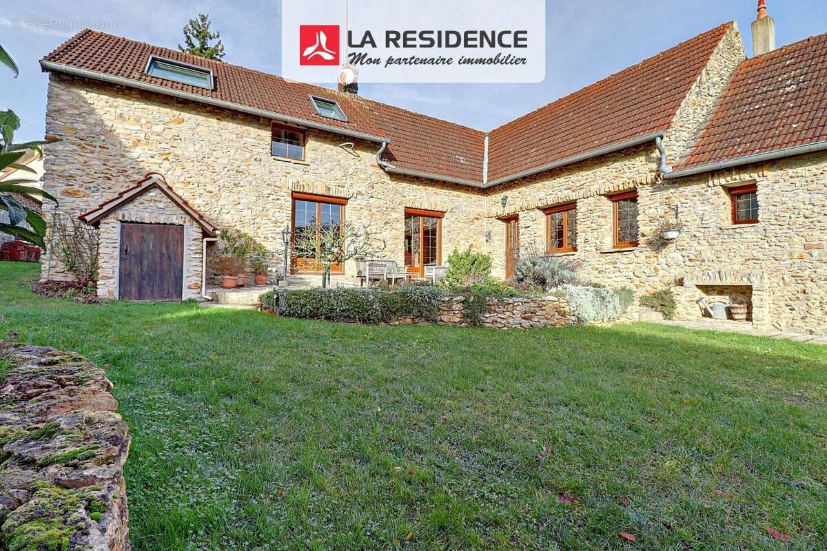 Maison à RAMBOUILLET