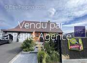 Maison à GONDECOURT