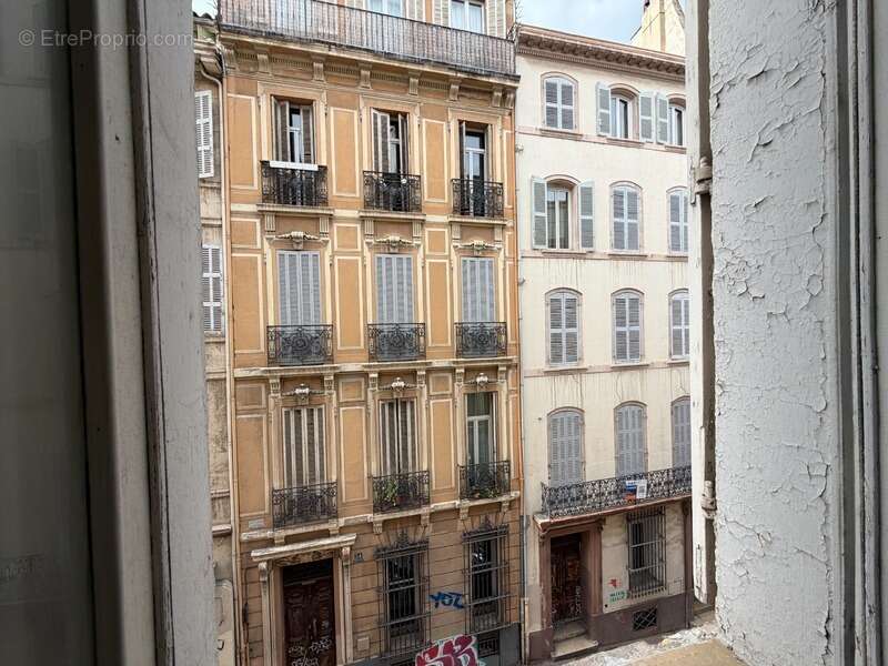 Appartement à MARSEILLE-1E